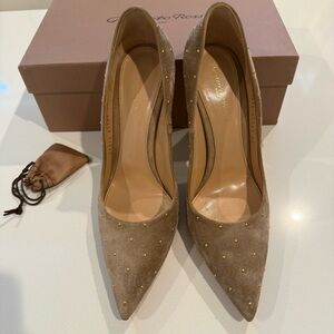 Gianvito Rossi Tyler Suede Studded Pumps 40